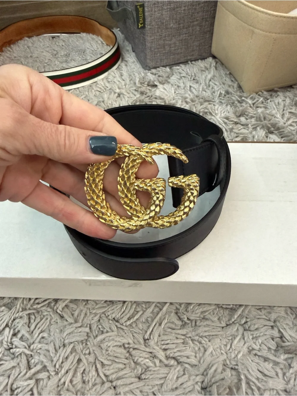 Size 85/34 Gucci Black Leather Belt with Gold Buckle
